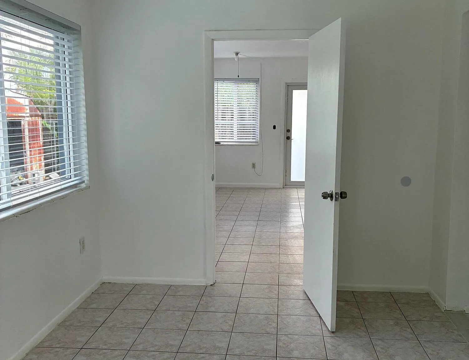 3 bed, 2.0 bath, 1530 sqft, $3,000 — Photo 4