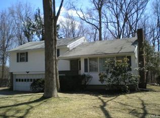 11 Bonnybrook Rd, Norwalk, CT 06850