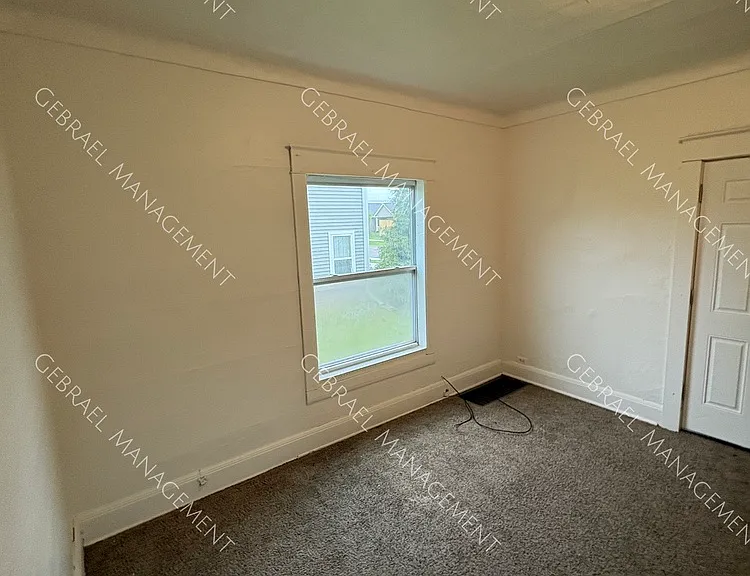 1303 Root St #1 — Photo 8