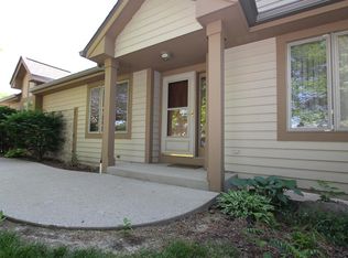 12395 W Waterford Ave, Milwaukee, WI 53228