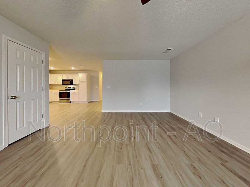 307 NW Woodbury Dr, Grain Valley, MO 64029 Zillow