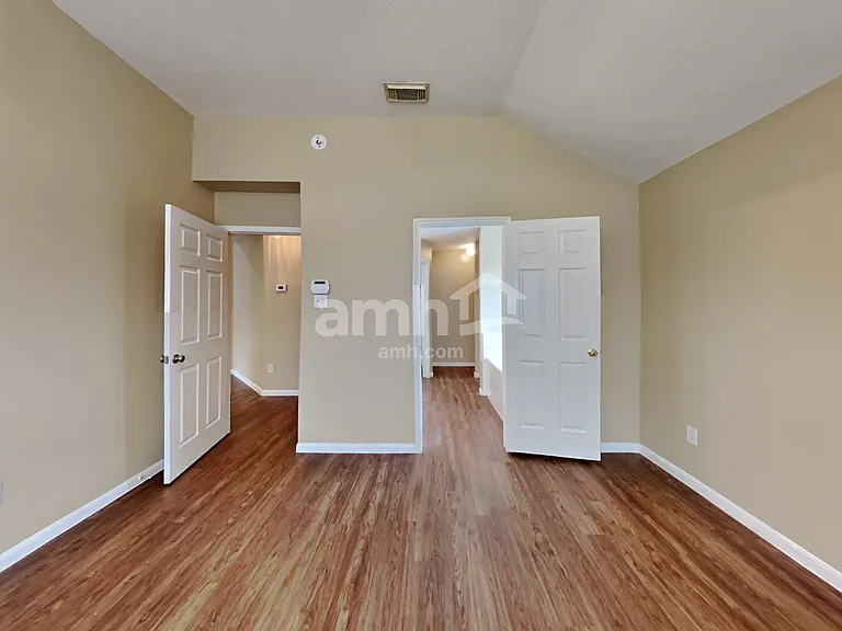 9812 Fair Brook Way — Photo 7