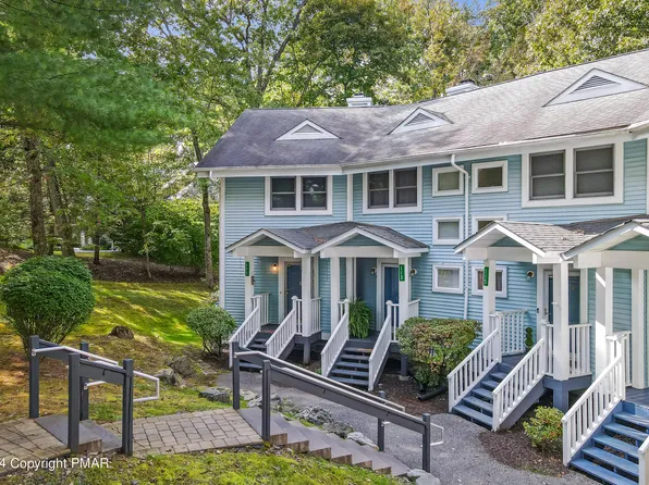 111 Huntington Dr, East Stroudsburg, PA 18302