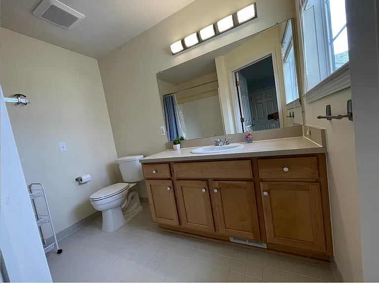 2806 Barclay Way — Photo 14
