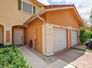 8206 Santa Monica Ave, Fort Lauderdale, FL 33321