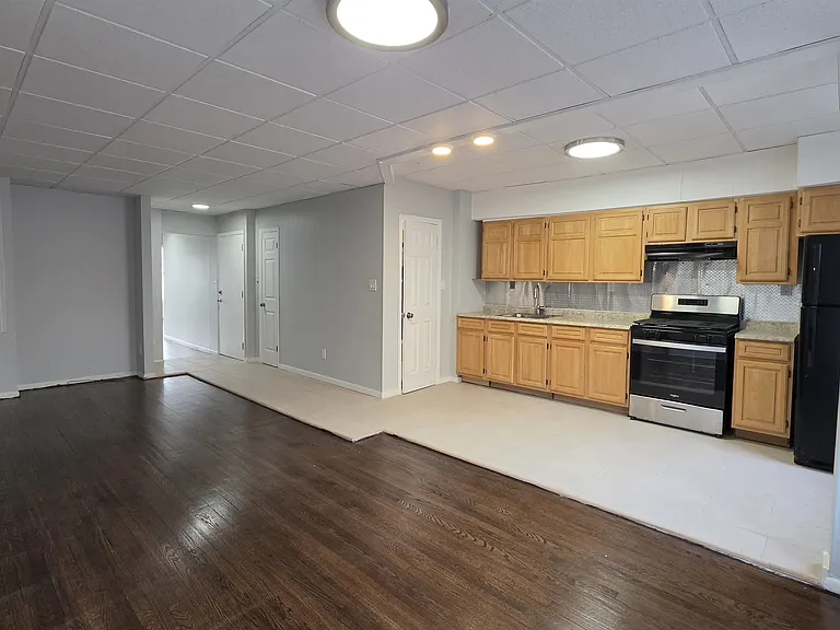 722 W Side Ave #2 — Photo 5