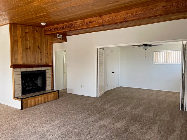314 Encino Ln — Photo 4
