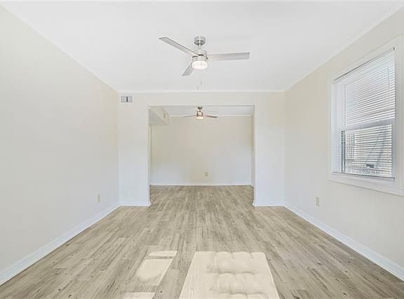 4th image of 3908 Pauger St