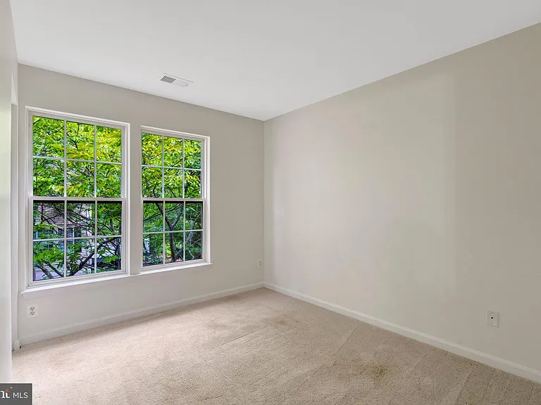 7057 Sauvage Ln — Photo 26
