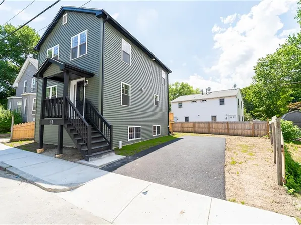 9 Morgan St, Providence, RI 02907
