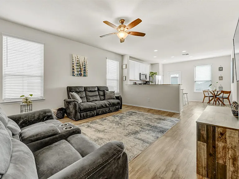 213 Ibis Falls Loop — Photo 8