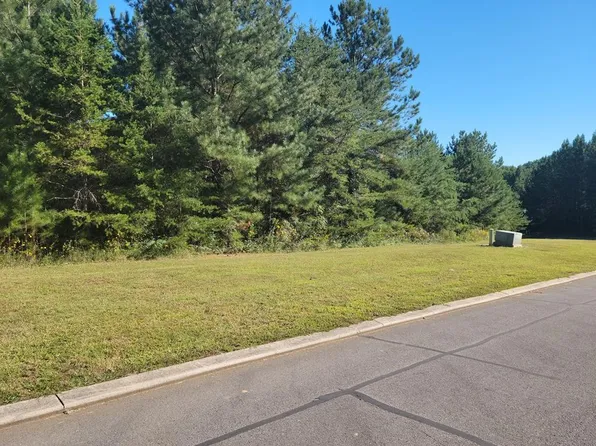 121 Mountain View Cir, Ocoee, TN 37361