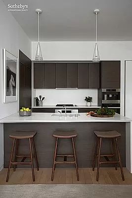 4th image of 515 W 23rd St APT 4