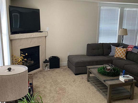 Living room with gas fireplace