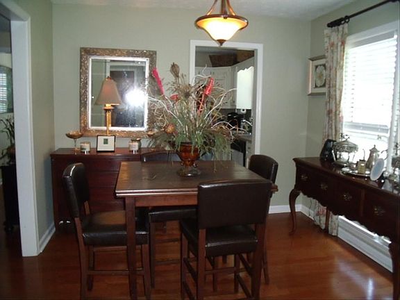 Formal DR w/Wood Floors