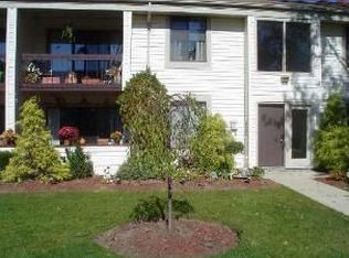 7 Avon Dr W #7-S, Hightstown, NJ 08520