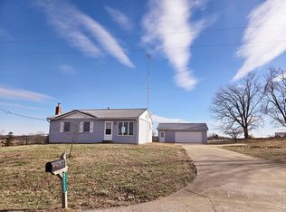 4225 Highway E, Perryville, MO 63775