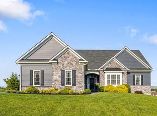 211 Hauer Ter, Spring Grove, PA 17362