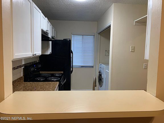 5th image of 8300 Plaza Gate Ln APT 1164