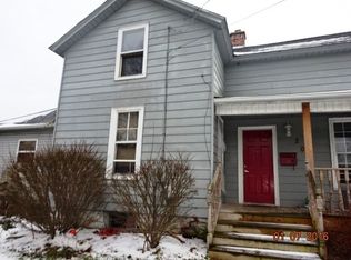 204 E 8th St, Dixon, IL 61021