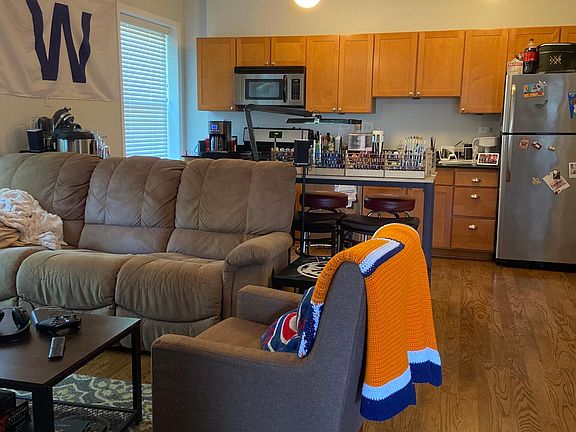 3rd image of 2857 N Christiana Ave #2