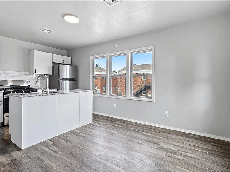 4610 N Classen Blvd #1/2 — Photo 3