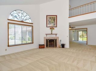 10354 Oak Ranch Ln, Escondido, CA 92026