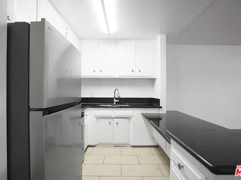 425 S Kenmore Ave #311 — Photo 10