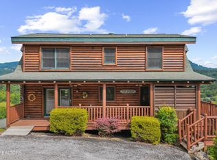 2306 Hollow Branch Way, Sevierville, TN 37862