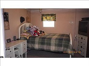 5th image of 5713 Squires Ct