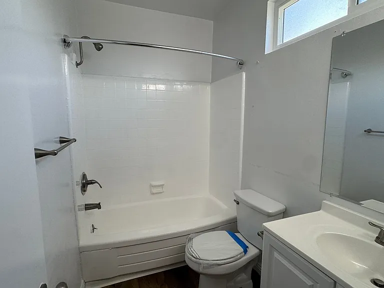 6632 Darby Ave — Photo 18