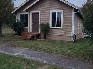 655 E 12th St, Coquille, OR 97423