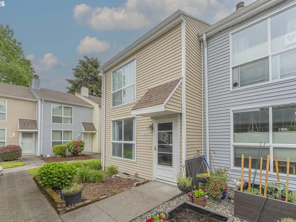 7110 NE 43rd St APT D, Vancouver, WA 98661
