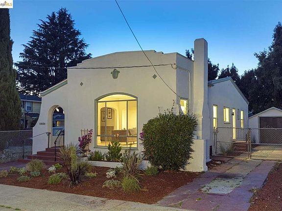 5th image of 2819 61st Ave