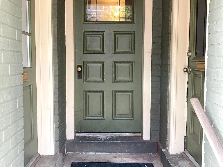 85 E Broad St #1R — Photo 10