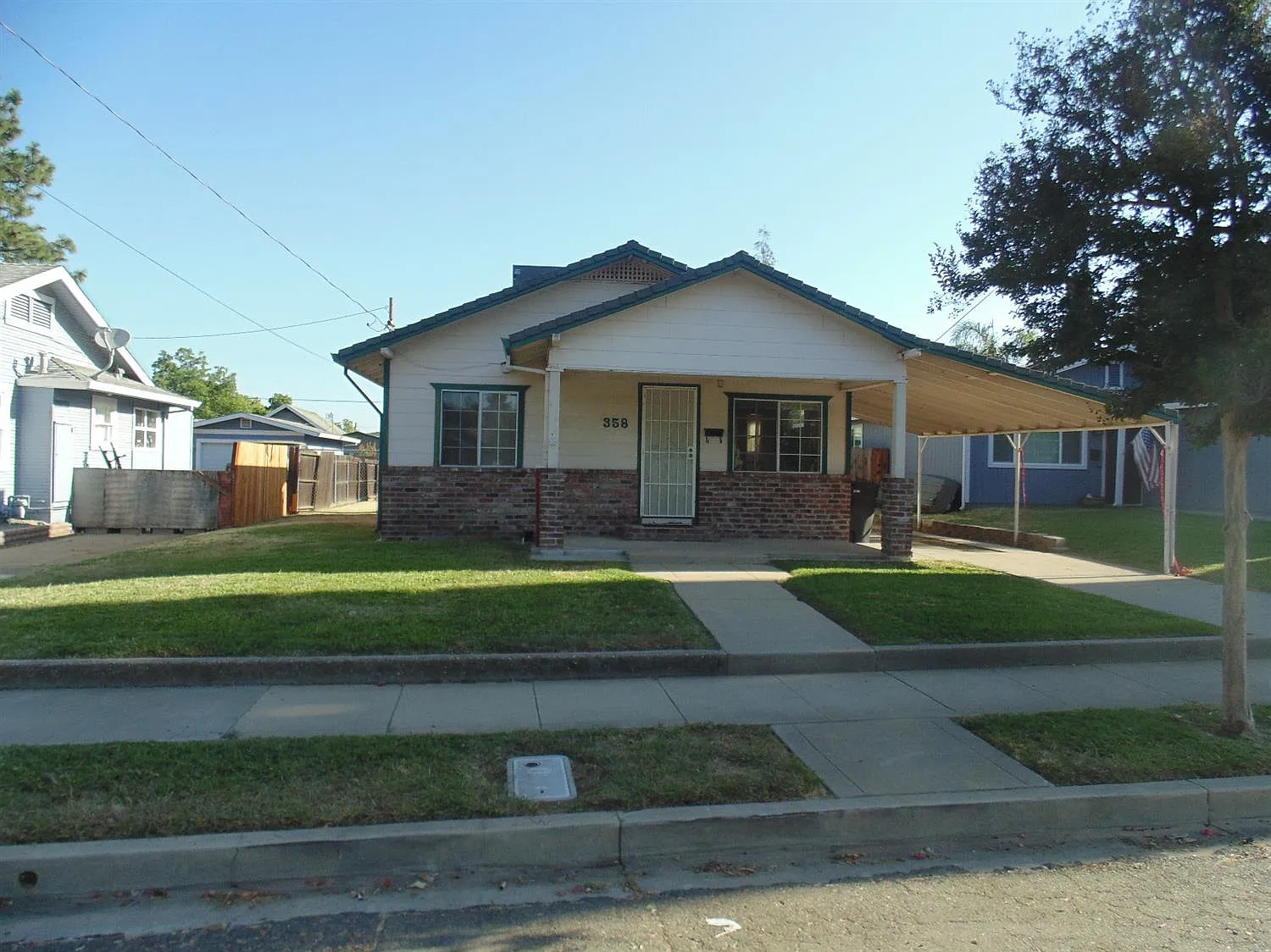 358 Circuit Dr photo 1