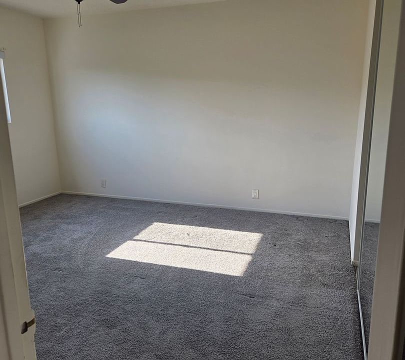1st image of 2207 N Verdugo Rd #6