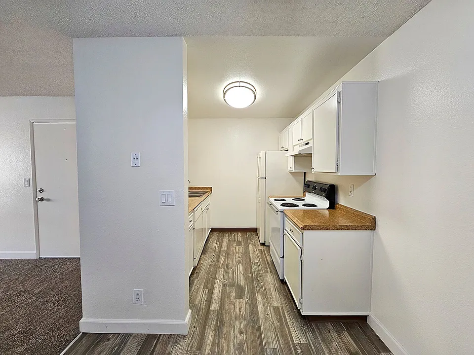 Valley View Apartments