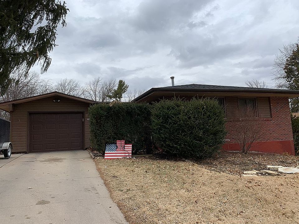 1st image of 1131 Carlos Dr