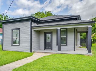 113 Throckmorton St, Weatherford, TX 76086