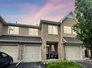 793 Hazelnut Cres, Ottawa, ON K1T 0K2