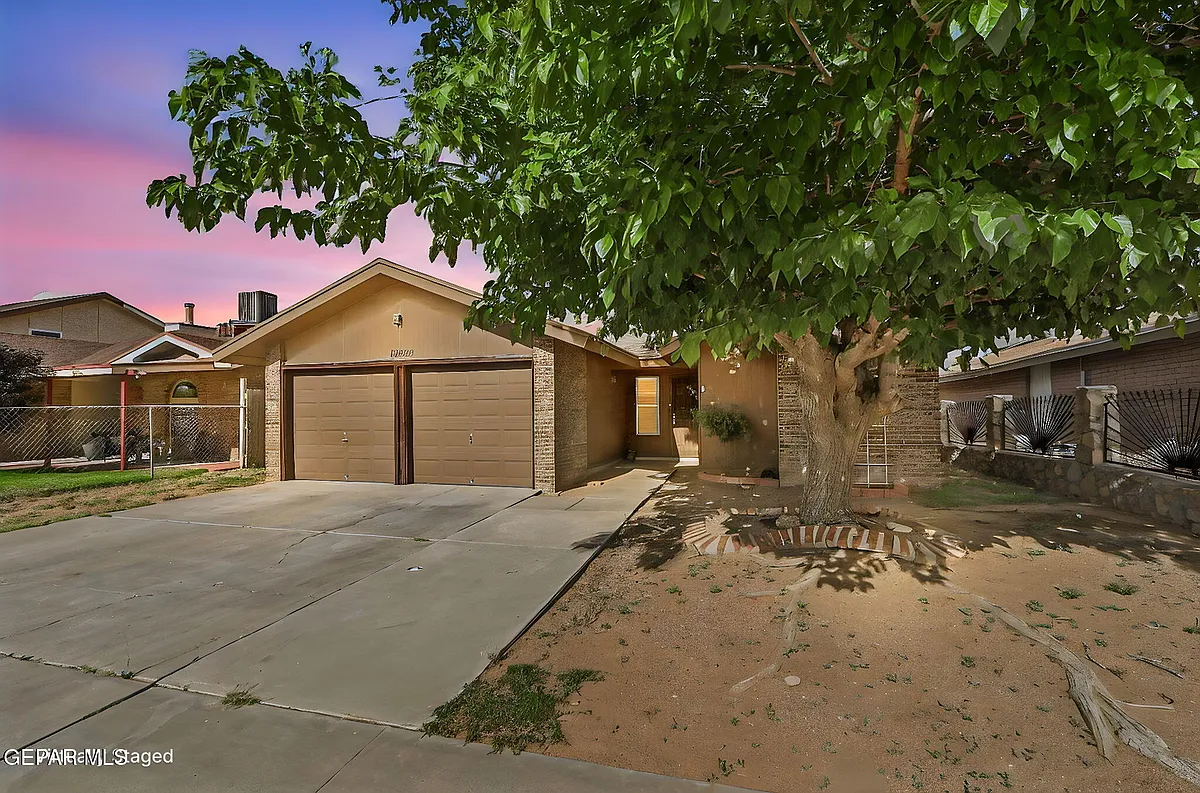 Building Photo - 10902 Yogi Berra Dr