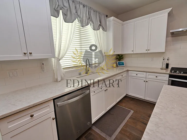 1439 E Via Albero Dr — Photo 6