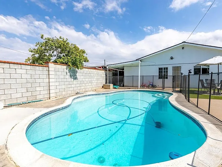 532 Paraiso Ave — Photo 11