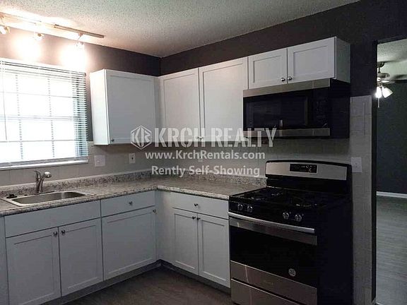 4th image of 4925 Evelynaire Dr
