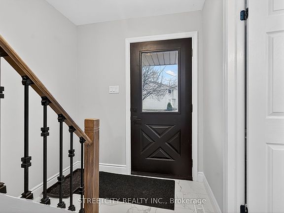 4th image of 137 Monmore Rd