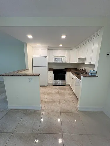 303 Tuscany Ln Photo 1