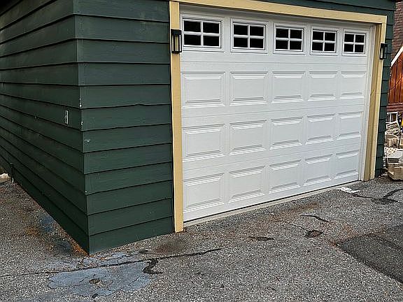 3rd image of 349 Dolly Varden Dr