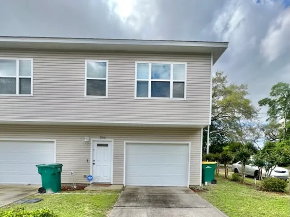2100 Pomegranate Ct, Fort Walton Beach, FL 32547
