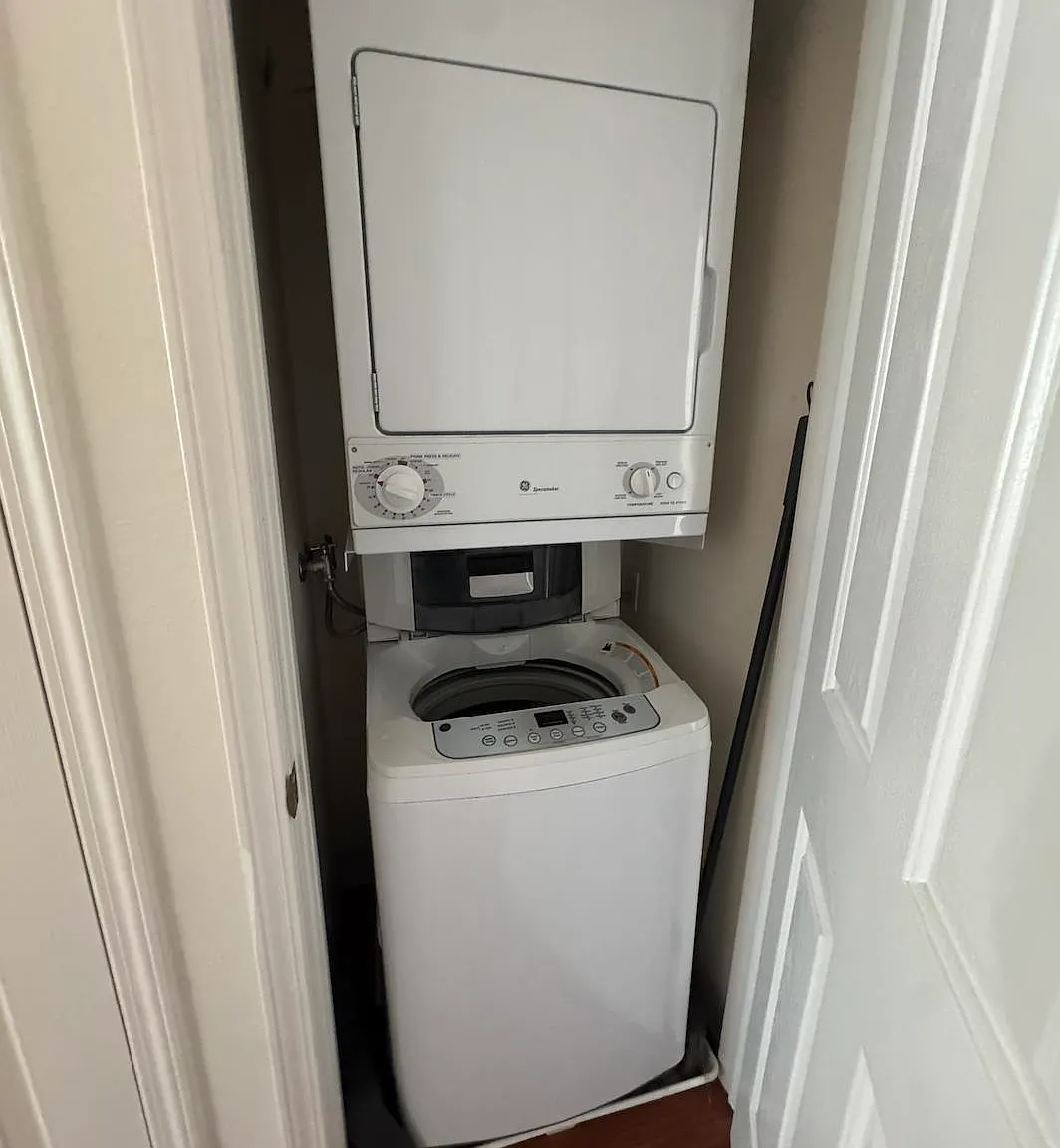 2 bed, 803 sqft, $3,450 — Photo 4